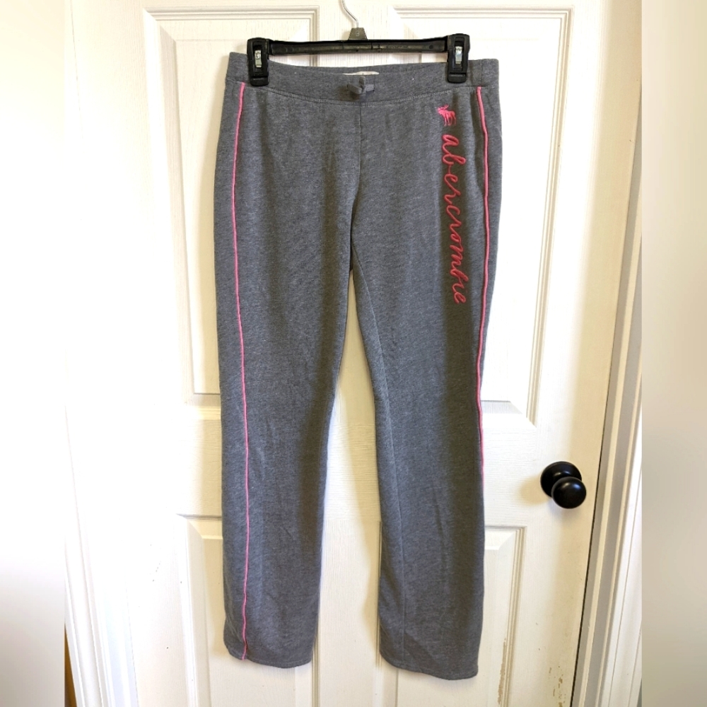 Abercrombie kids girls size XL 16 gray sweatpants with pink trim and logo